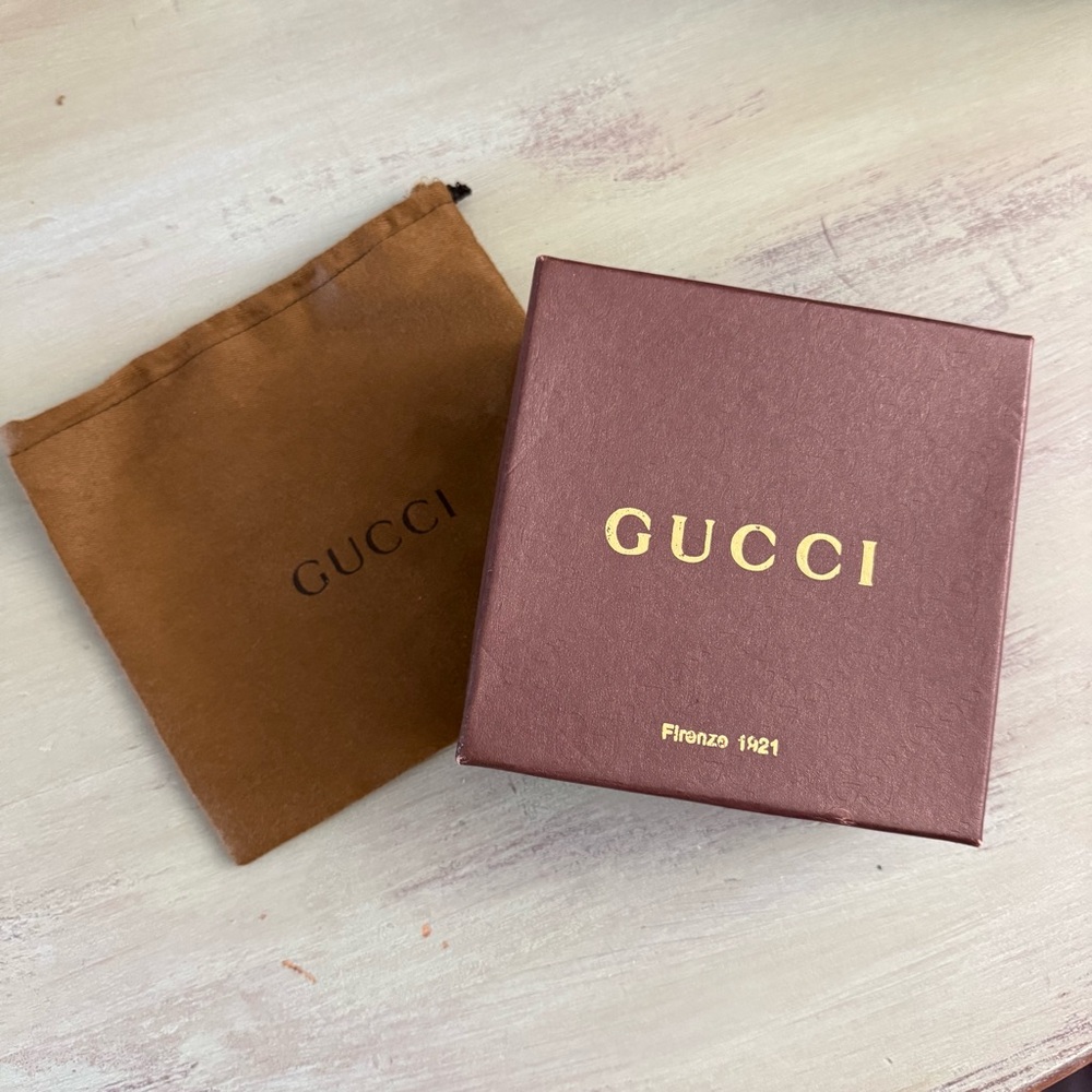 Gucci Women's Vintage Stainless Steel
Watch with Charcoal Dial - Picture 6 of 16